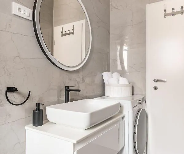 Studio Apartment Home شقة سبليت