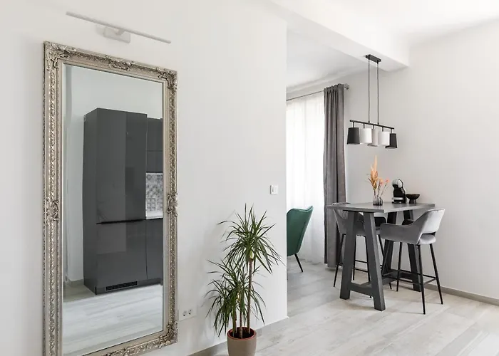 شقة Studio Apartment Home سبليت