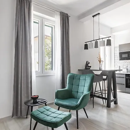 Studio apartment Home