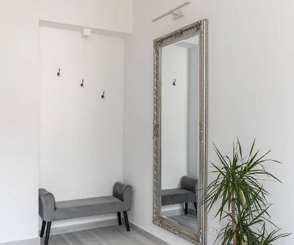 Studio Apartment Home