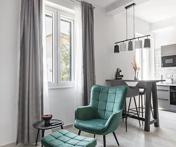 Studio Apartment Home